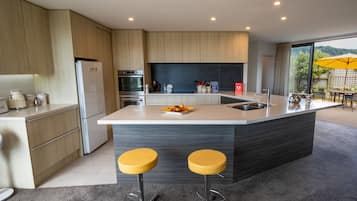 Fridge, microwave, dishwasher, toaster