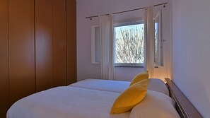 4 Schlafzimmer, Bügeleisen/Bügelbrett, kostenloses WLAN, Bettwäsche