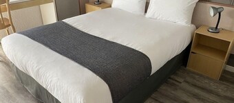 Brit Hotel Aries Argentan