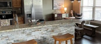 Cute and Cozy Lakehouse