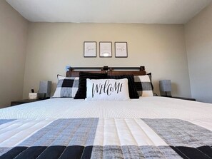 6 chambres, fer et planche à repasser, lit parapluie, Wi-Fi gratuit