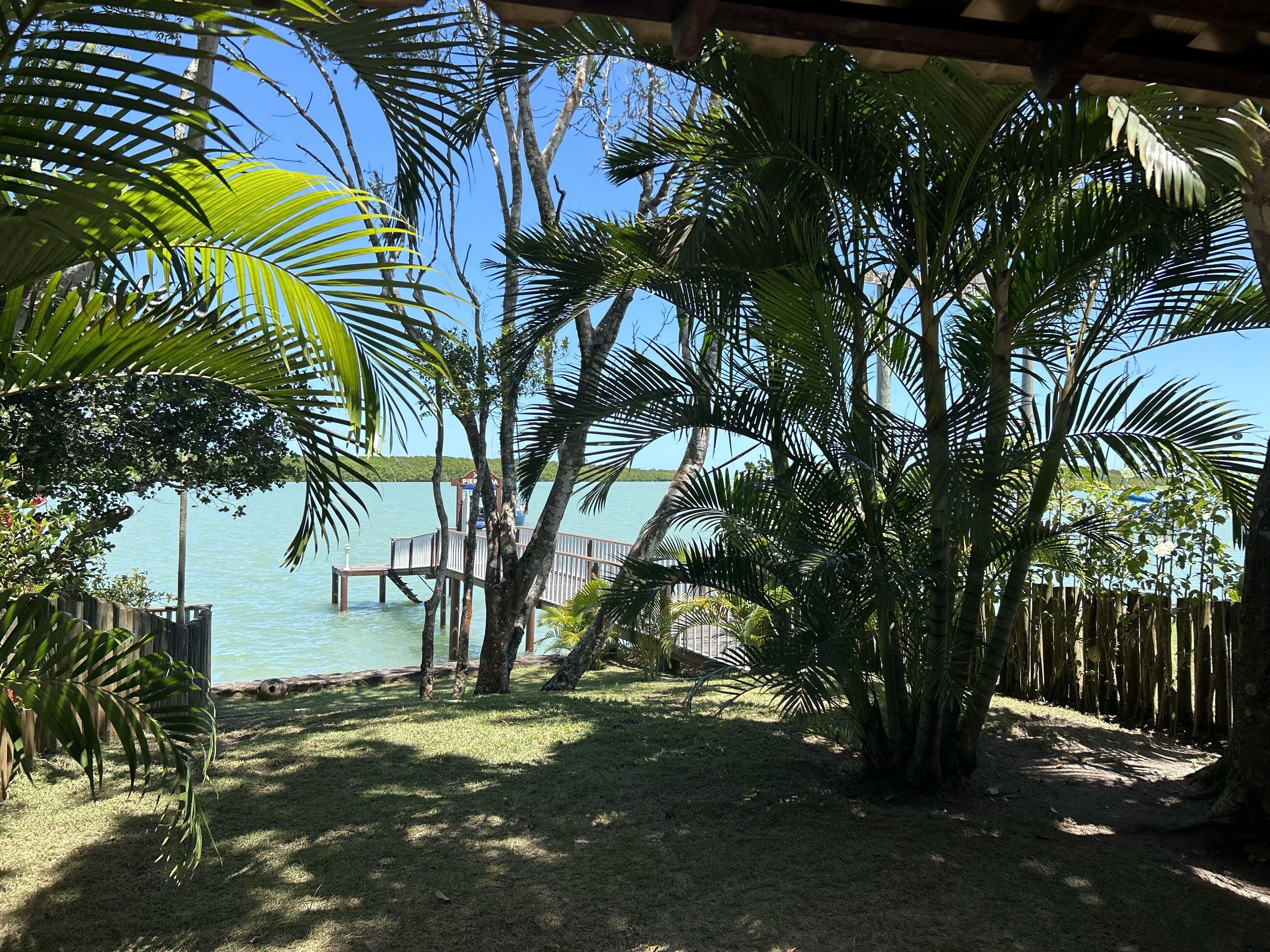 Deluxe Suite, 1 Double Bed | Minibar, individually decorated, individually furnished, desk