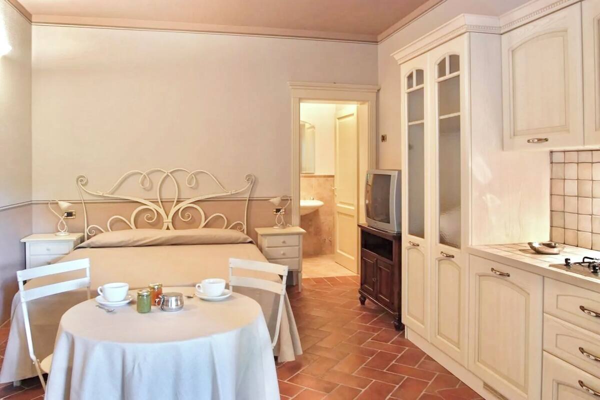 Studio | Living area