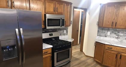 Spacious 4 Bedroom Home with a Hot Tub!