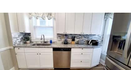 Centrally located in the heart of Boston near T