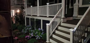 Property grounds - Centrally located in the heart of Boston near T (Boston)