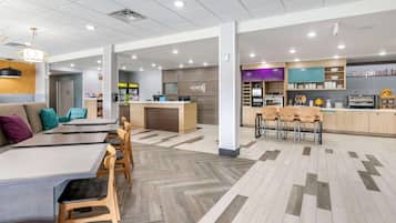 Café da manhã com buffet grátis todos os dias