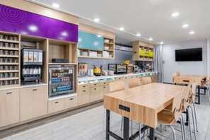 Free daily buffet breakfast  - Home2 Suites Lexington Keeneland Airport, KY (Lexington)