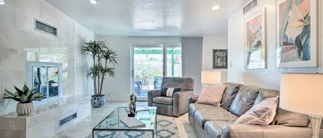 Smart TV, oficina, monitor de computadora