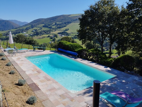 Piscine extérieure, piscine chauffée