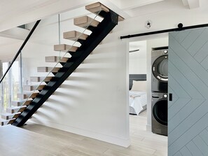 3 bedrooms, desk, free WiFi, bed sheets