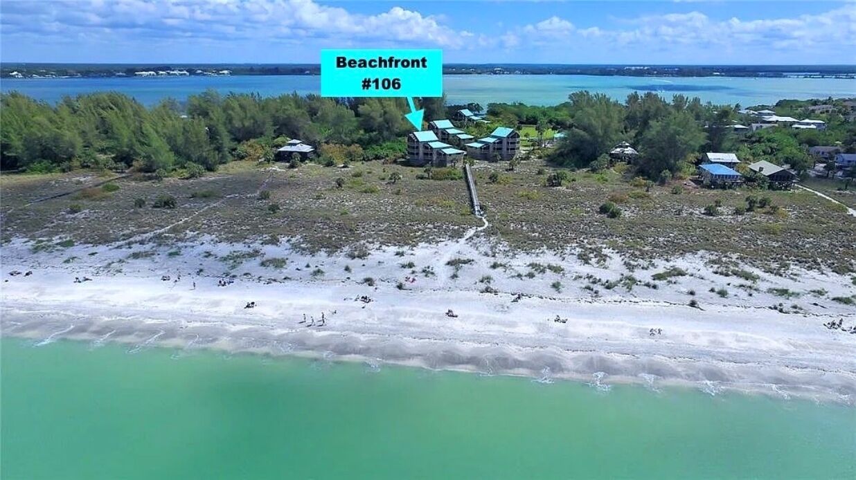 Am Strand, Liegestühle, Strandtücher