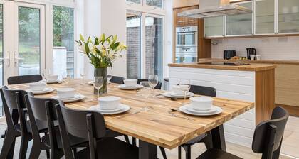 Pillo Rooms - 4BR House near Heaton Park