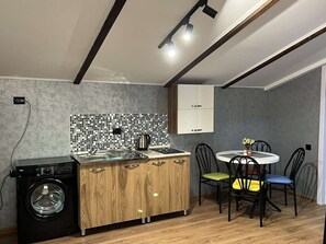 Down duvets, Select Comfort beds, blackout curtains, soundproofing - Natali Boutique Hotel  (Tbilisi)