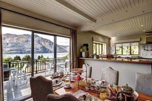 Dining - Hidden Lodge (Queenstown)