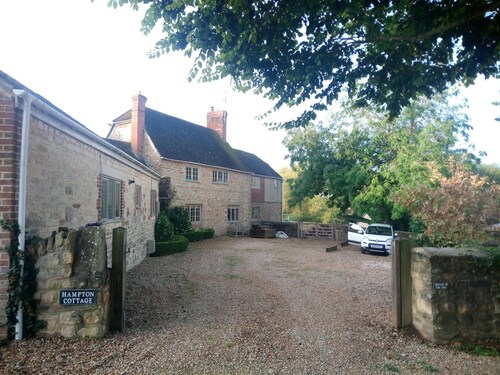 Attractive family cottage with heated outdoor pool in large gardens