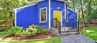 Private Cabin in Multi Acre Park!