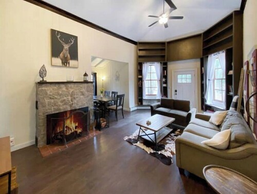 Private Cabin in Multi Acre Park!