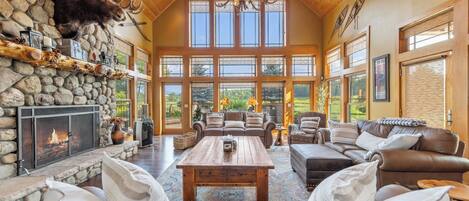 Télévision, table de tennis de table