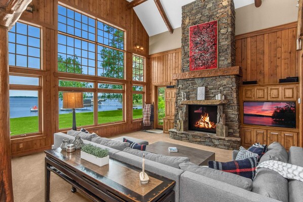 TV, fireplace, offices