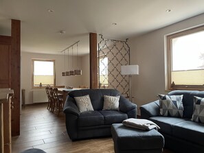 Video games, DVD player