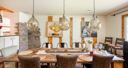 Single level home (+basement) near Old Town & CSU