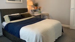 Casa, 2 camas Queen size | 2 habitaciones, tabla de planchar con plancha y wifi gratis 