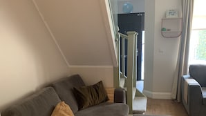 Casa, 2 camas Queen size | Área de sala de estar
