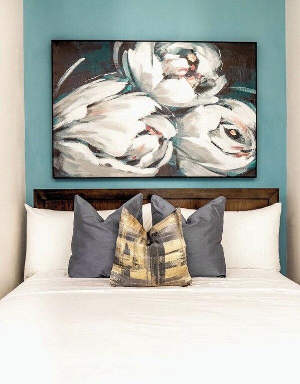 1 bedroom, desk, iron/ironing board, free WiFi