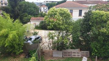 Enceinte de lâhĂ©bergement