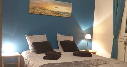 Chambre individuelle dans maison de ville récemment rénovée