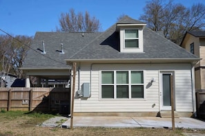 Unclassified image, 5 of 24, button - Modern Midtown home with 3 king beds (Memphis)