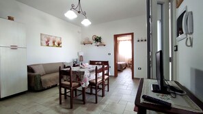 Villa | 2 bedrooms - Villetta Chiarello - Con Giardino Privato a 2 km dal Mare (Corsano)
