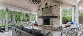 726 Halfmoon Shores Drive · 6BR Lake Front - Boathouse - Dock - Screened Porch