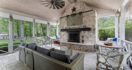 726 Halfmoon Shores Drive · 6BR Lake Front - Boathouse - Dock - Screened Porch
