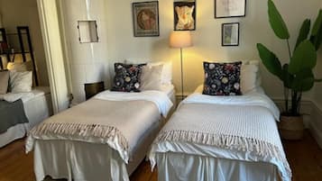 Apartment | 1 bedroom, iron/ironing board, free WiFi, bed sheets