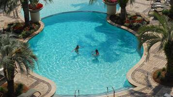 Indoor pool, outdoor pool