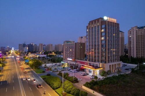 Vienna Hotel (Rugao Wuyue Plaza)