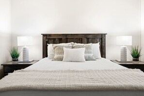 4 bedrooms, iron/ironing board, travel crib, free WiFi