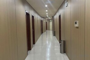 Unclassified image, 4 of 10, button - Jinyangguang Express Hotel (Mingguang)