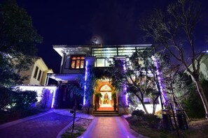 Unclassified image, 4 of 58, button - Ningxiang Shande Hall Inn (Ningxiang)