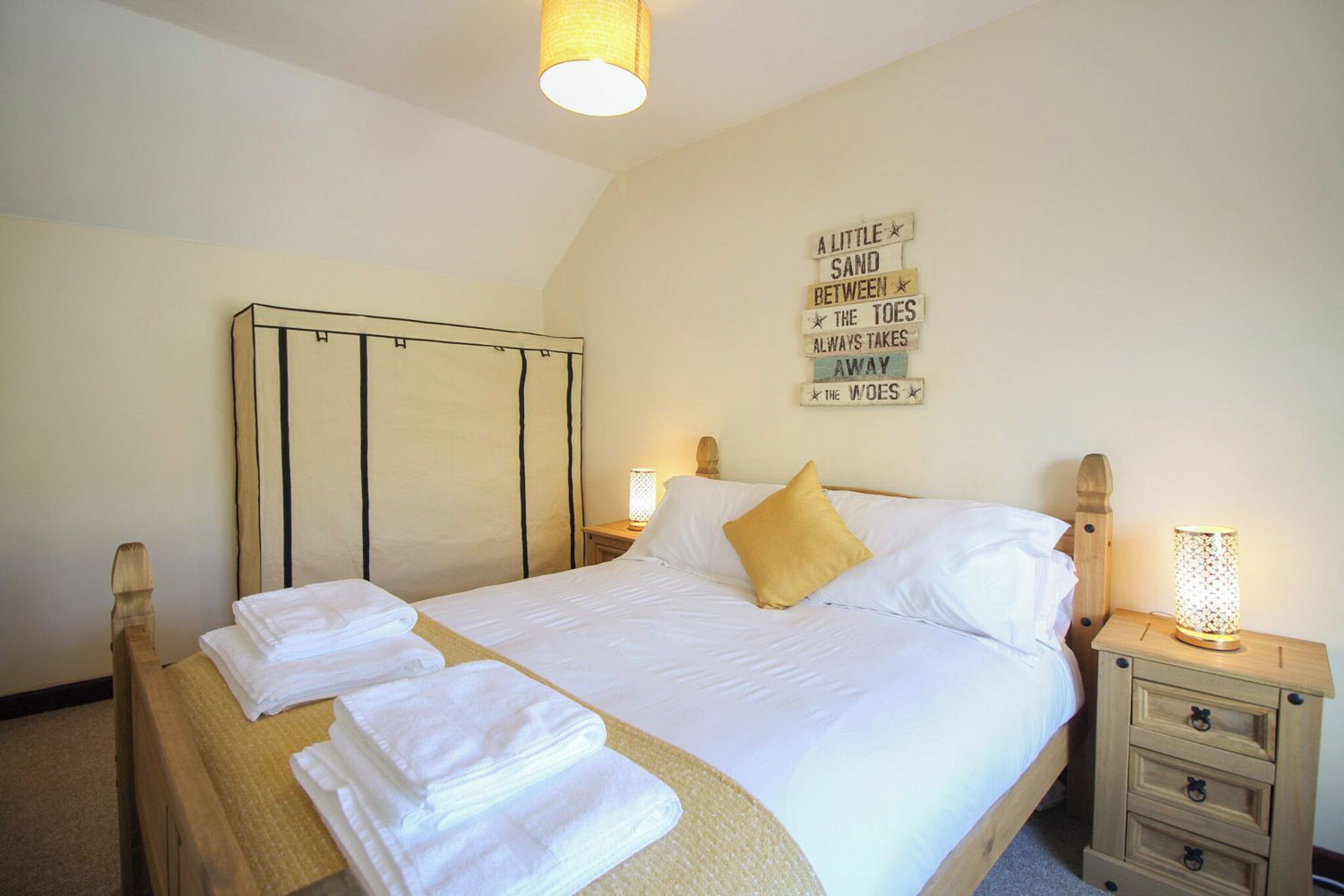 3 bedrooms, free WiFi, bed sheets