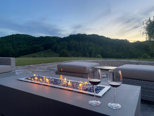 Northwestern North Carolina wine country in the Appalachian foothills