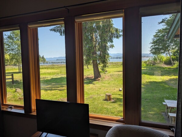 Interior - River Loft Cabin on Columbia, River Loft Cabin (Skamokawa)