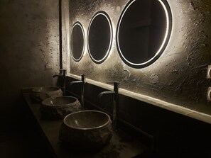 Grand-Zweibettzimmer | Badezimmer