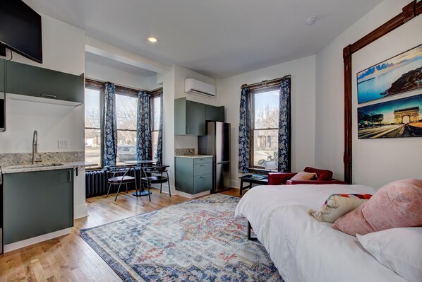 1 makuuhuone, silitysrauta/-lauta, Wi-Fi, vuodevaatteet