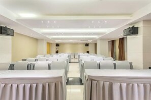 Unclassified image, 5 of 49, button - Elegant Stay Hotel (Shantou Jinhul Road Store) (Shantou)