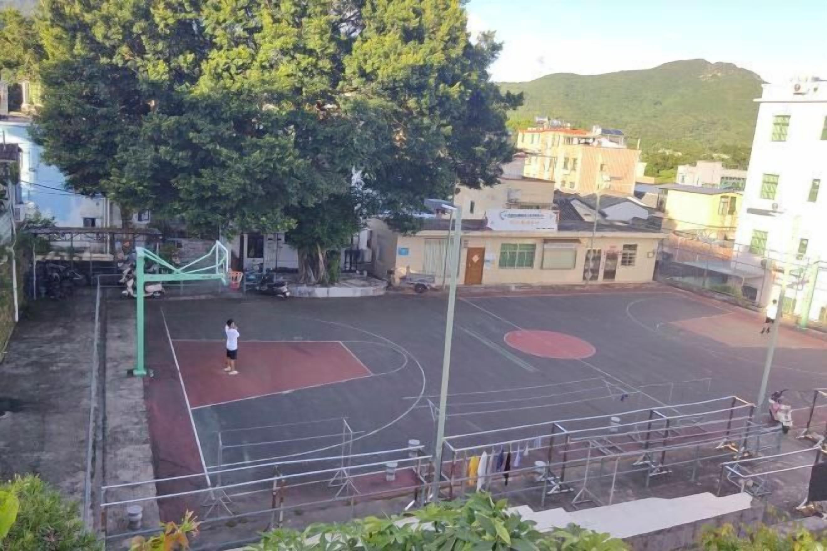 Sports court
