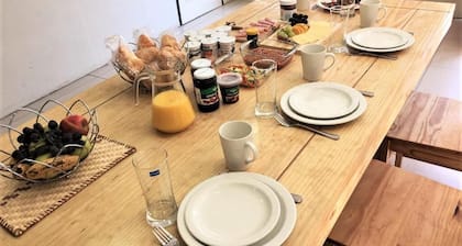 7 min from OR Tambo international airport,