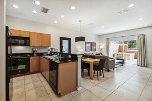 Refrigerador, microondas, parrilla de estufa y lavavajillas 